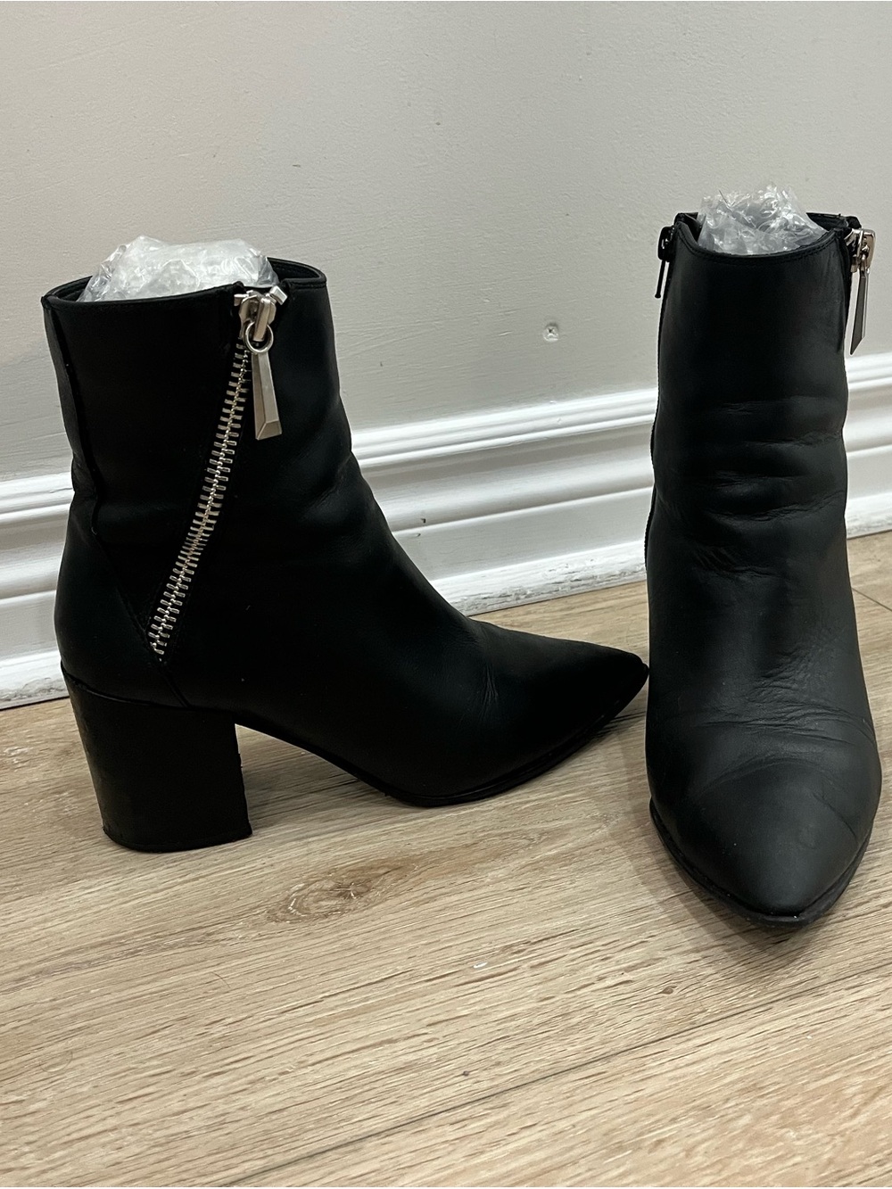 Aldo Black Pointed Toe Ankle Booties with Side Zipper